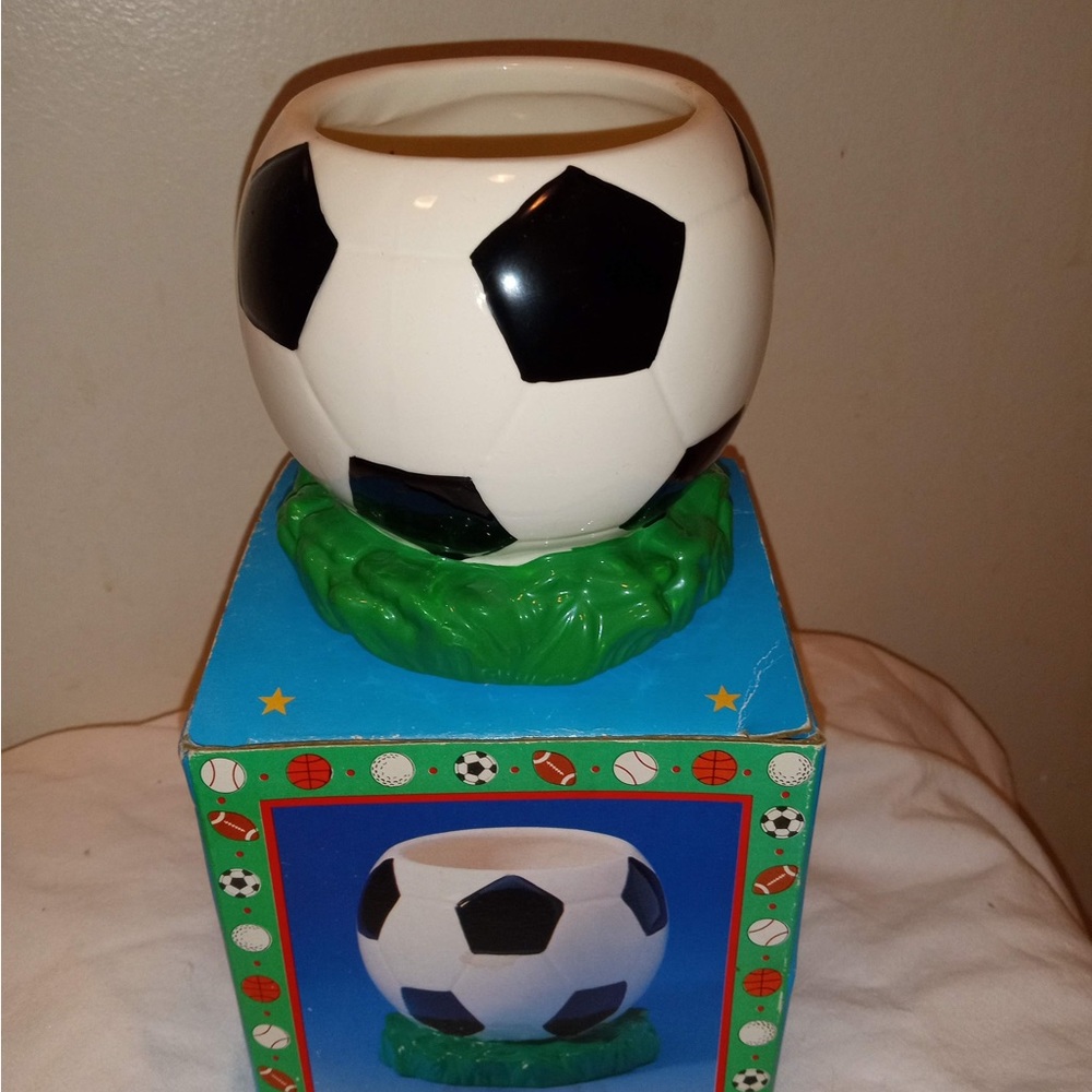NWT Soccer Ball Cup